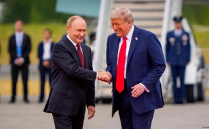 1:0 за Путин: Пет извода от срещата на Путин и Тръмп
