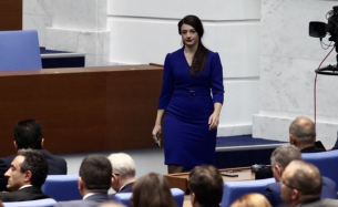 Лена парапетка с първи коментар след жестокия удар по нея и отговори на Борисов след безпрецедентния му жест!