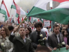 &quot;Руснаци, вървете си вкъщи&quot;: хиляди протестират срещу Орбан