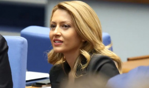 Рокади в парламента: Рая Назарян бе избрана за председател