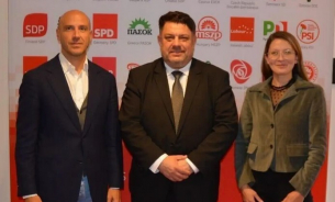 Атанас Зафиров и Цветелина Пенкова от Брюксел: „България ще е активен фактор в ЕС, а БСП – дизелов двигател на левите политики“