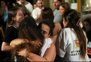 Израел и Хамас се споразумяха за първата фаза от мирния план