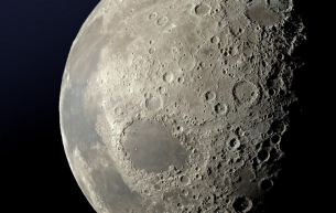 Blue Origin ще достави луноход на НАСА за търсене на вода на Южния полюс на Луната