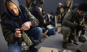 Украинските военни на фронта реагират със смесени чувства на първоначалния мирен план на САЩ