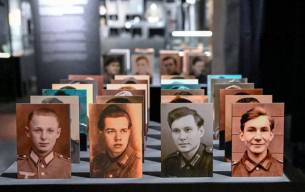 Неудачно заглавие или провокация? Как изложбата «Нашите момчета» раздели Полша