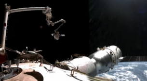 Екипажът на Shenzhou-19 направи третото си излизане в открития Космос