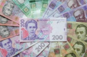 Bloomberg: МВФ настоява Украйна да девалвира националната си валута