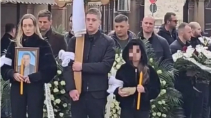 Синът носи кръста, дъщерята – портрета под звуците на &quot;Марш на Дрина&quot;: Погребаха виден бизнесмен в Белград