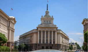 Петият вот на недоверие срещу кабинета &quot;Желязков&quot; влиза за гласуване в Народното събрание