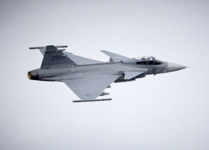 Украйна планира дългосрочна стратегическа покупка на поне 100 изтребителя Gripen